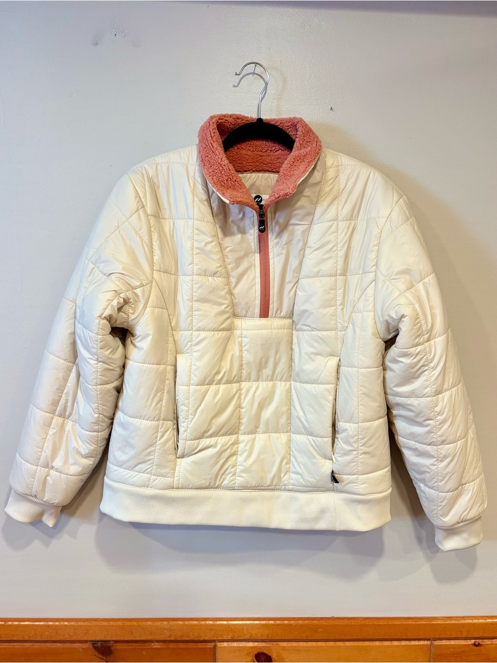 Pure Hockey Women's Quilted Sherpa Pullover Jacket White Pink Medium